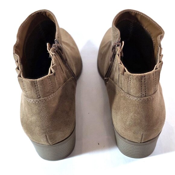 NWOT American Rag Tori Tan Faux Suede Leather Booties Size 8 - Picture 3 of 4